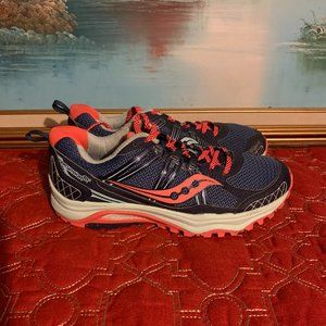 Saucony Excursion TR-10 (S15301-17) Sneakers Black Gray Pink Teal‎ Women 9